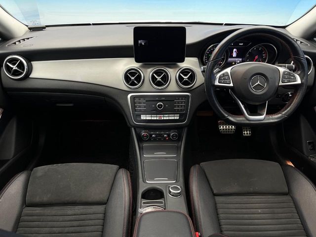 MERCEDES BENZ CLA SH 2019 Image 31