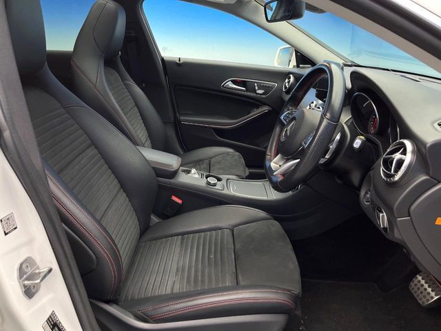 MERCEDES BENZ CLA SH 2019 Image 31