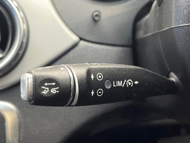 MERCEDES BENZ GLA CL 2015 Image 31