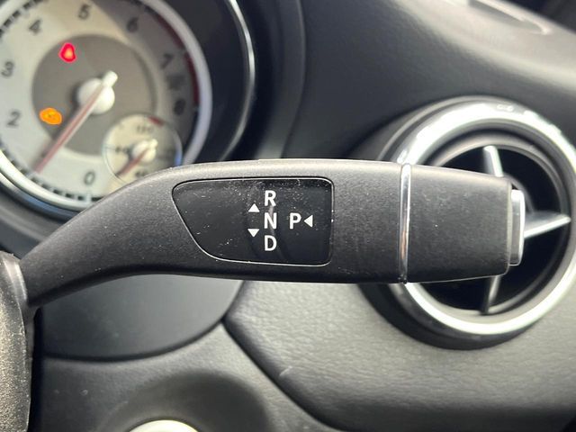 MERCEDES BENZ GLA CL 2015 Image 31