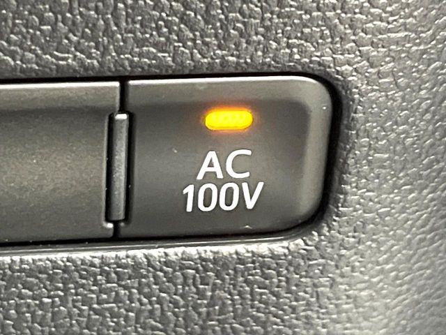 TOYOTA PRIUS 2022 Image 31