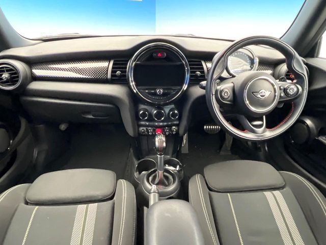 BMW MINI COOPER S 2017 Image 31