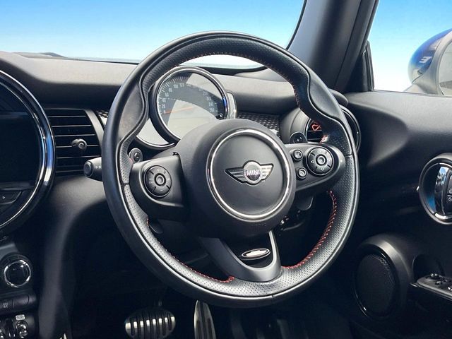 BMW MINI COOPER S 2017 Image 31