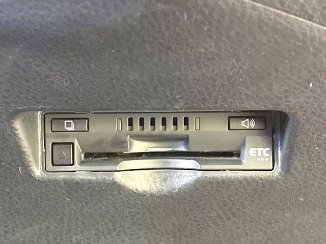 TOYOTA C-HR 2017 Image 31