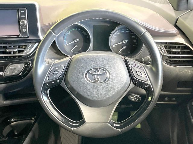 TOYOTA C-HR 2017 Image 31