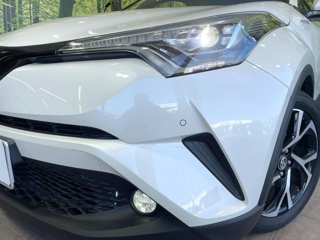 TOYOTA C-HR 2017 Image 31