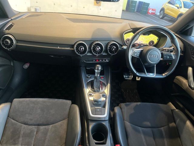 AUDI TT COUPE 2016 Image 31