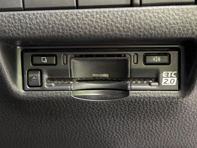 TOYOTA HARRIER HYBRID 2023 Image 31