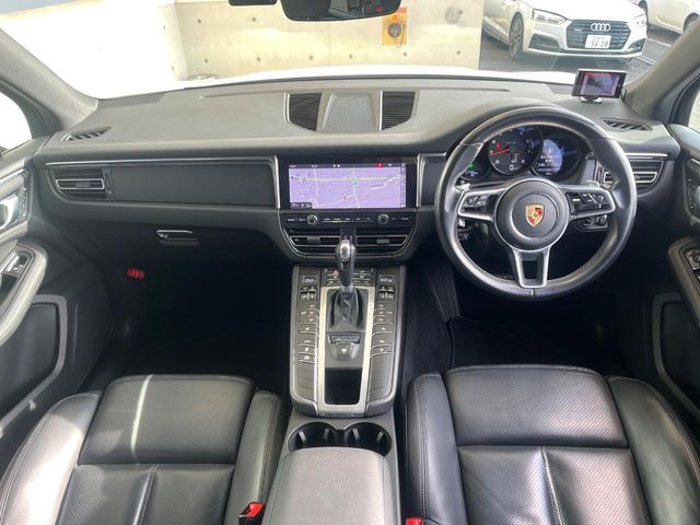 PORSCHE MACAN 2021 Image 31