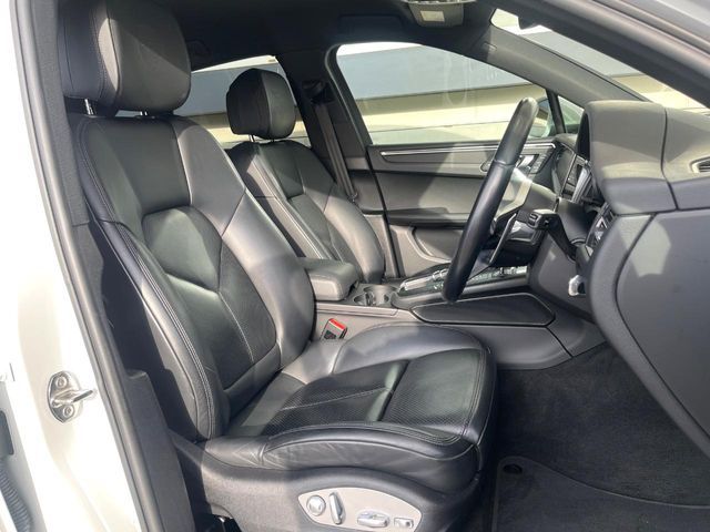 PORSCHE MACAN 2021 Image 31