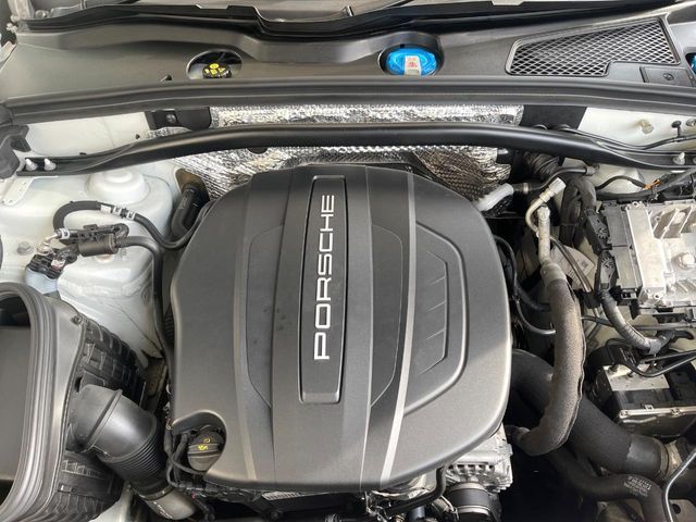 PORSCHE MACAN 2021 Image 31