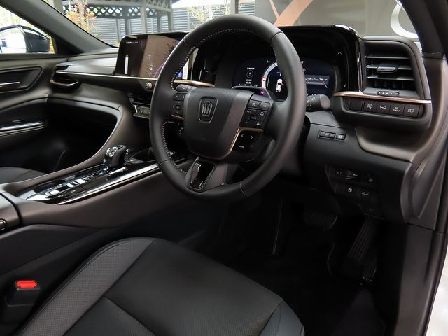 TOYOTA CROWN SPORT 2025 Image 31