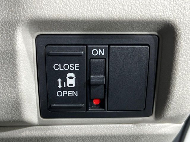 HONDA N BOX 2024 Image 31