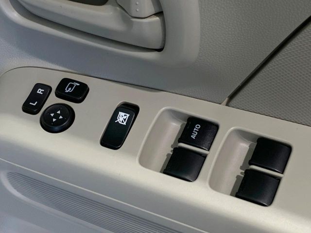 SUZUKI WAGON R 2019 Image 31