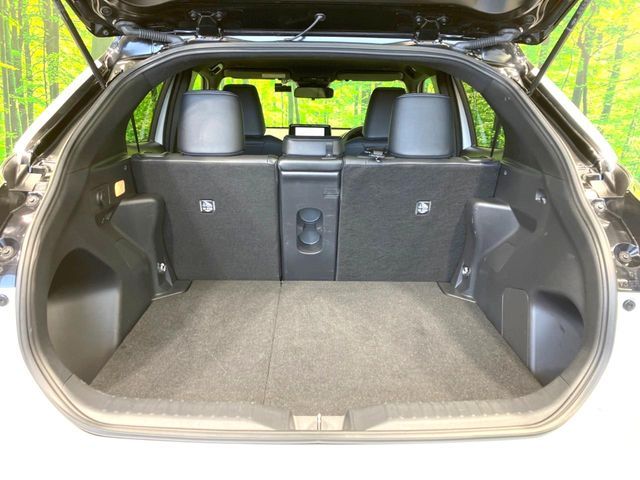 TOYOTA YARIS CROSS HYBRID 2025 Image 31