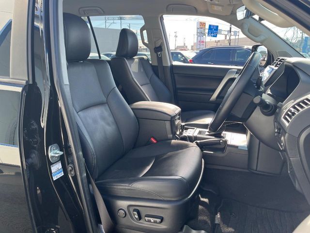 TOYOTA LANDCRUISER PRADO 2023 Image 31