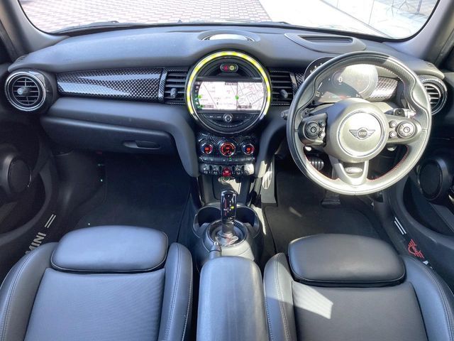 BMW MINI COOPER S 5DOOR 2021 Image 31