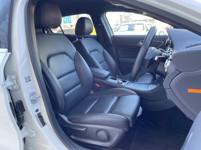 MERCEDES BENZ GLA CL 2017 Image 31