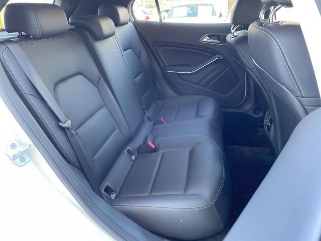 MERCEDES BENZ GLA CL 2017 Image 31