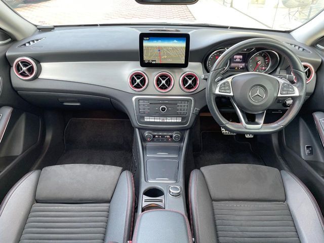 MERCEDES BENZ CLA SH 2017 Image 31