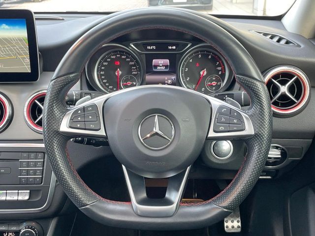 MERCEDES BENZ CLA SH 2017 Image 31