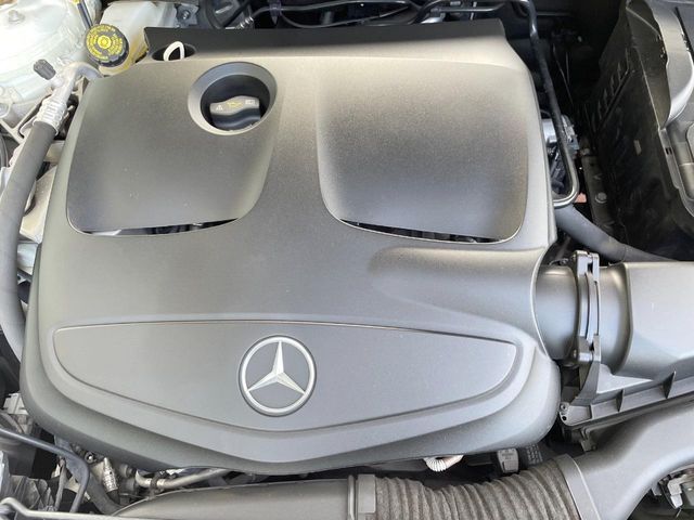 MERCEDES BENZ CLA SH 2017 Image 31