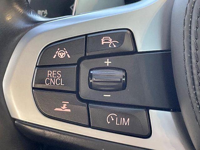 BMW 5SERIES SEDAN 2018 Image 31