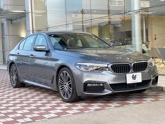 BMW 5SERIES SEDAN 2018 Image 31