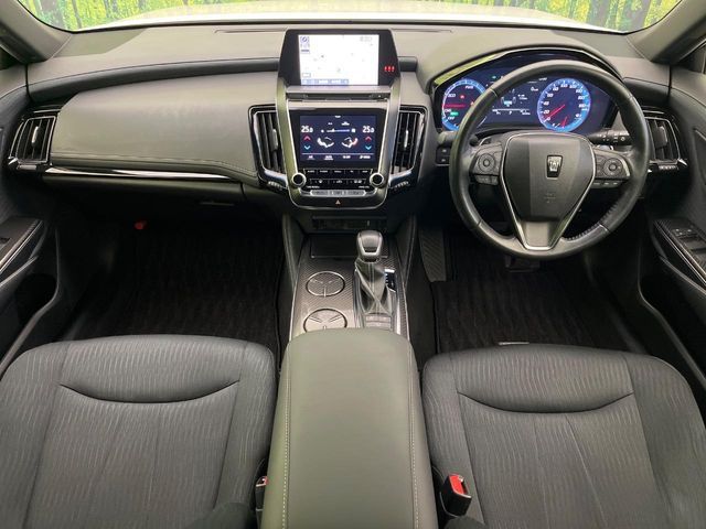 TOYOTA CROWN SEDAN HYBRID 2018 Image 31