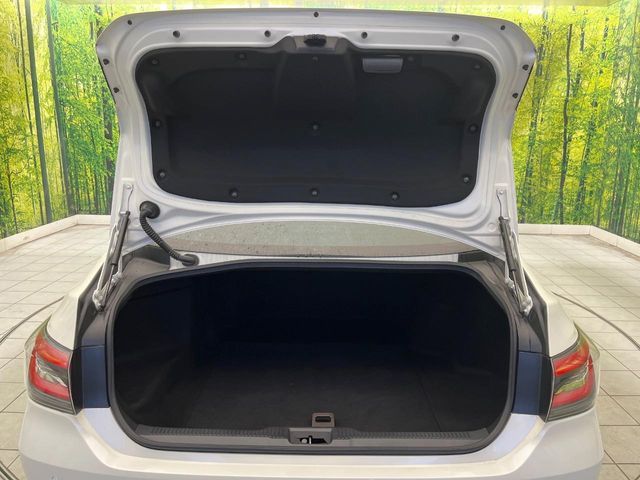 TOYOTA CROWN SEDAN HYBRID 2018 Image 31