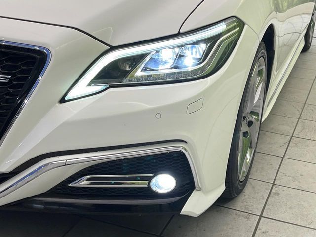 TOYOTA CROWN SEDAN HYBRID 2018 Image 31