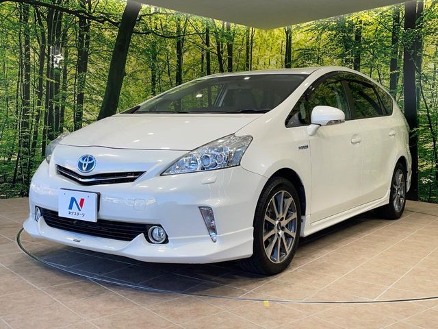 TOYOTA PRIUS ALPHA 2011 Image 31