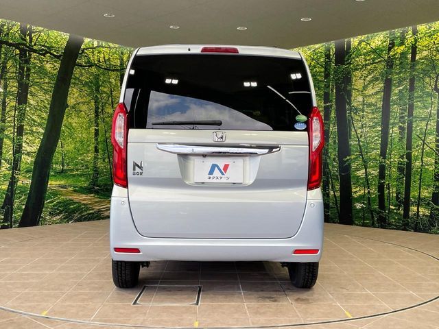 HONDA N BOX 2018 Image 31