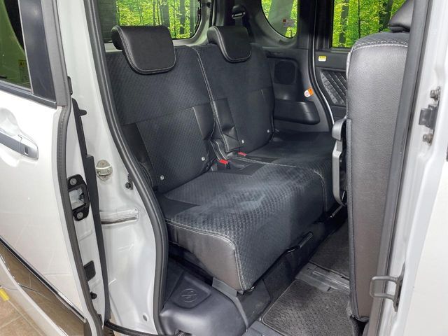 DAIHATSU TANTO CUSTOM 2021 Image 31