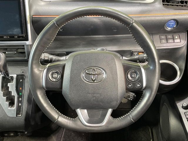 TOYOTA SIENTA HYBRID 2021 Image 31