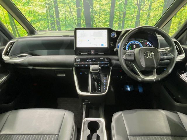 TOYOTA NOAH HYBRID 2023 Image 31