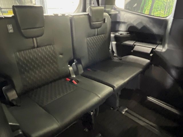 TOYOTA NOAH HYBRID 2023 Image 31