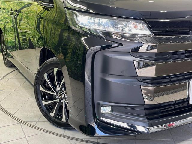 TOYOTA NOAH HYBRID 2023 Image 31