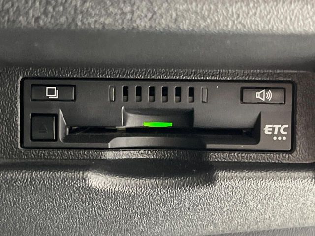 TOYOTA HIACE VAN 2WD 2022 Image 31