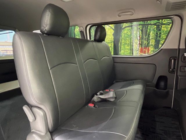 TOYOTA HIACE VAN 2WD 2022 Image 31