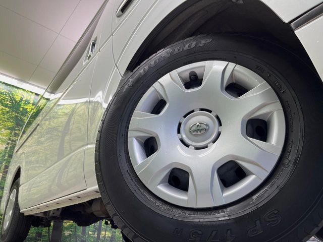 TOYOTA HIACE VAN 2WD 2022 Image 31