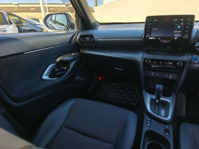 TOYOTA YARIS CROSS HYBRID 2023 Image 31