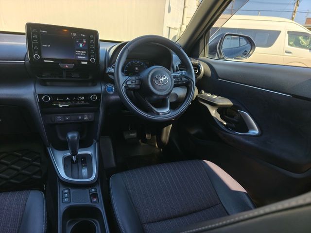 TOYOTA YARIS CROSS HYBRID 2023 Image 31