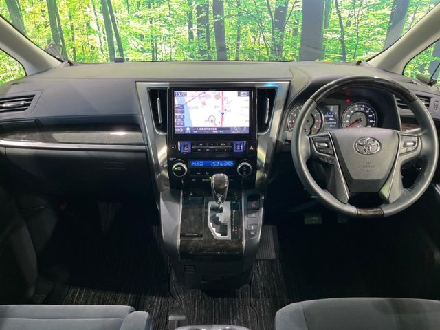 TOYOTA VELLFIRE 2015 Image 31