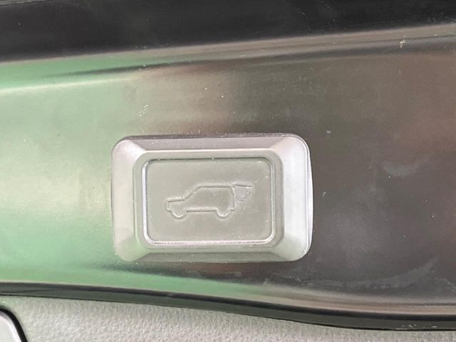 TOYOTA RAV4 HYBRID 4WD 2023 Image 31