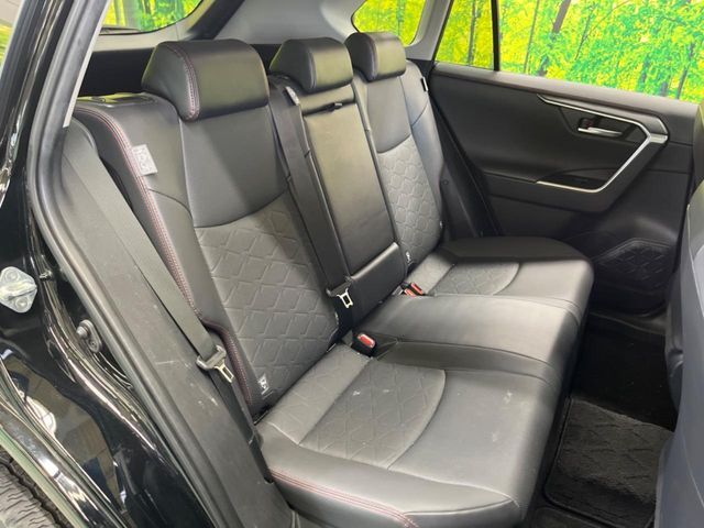 TOYOTA RAV4 HYBRID 4WD 2023 Image 31