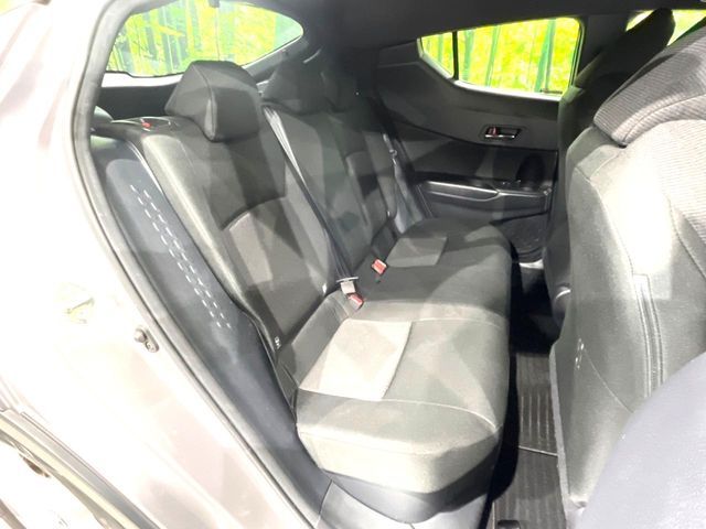 TOYOTA C-HR 2018 Image 31