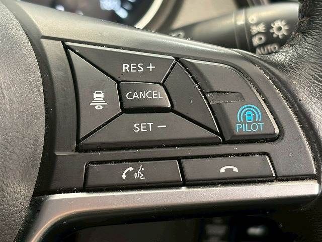 NISSAN X-TRAIL 2WD 2018 Image 31