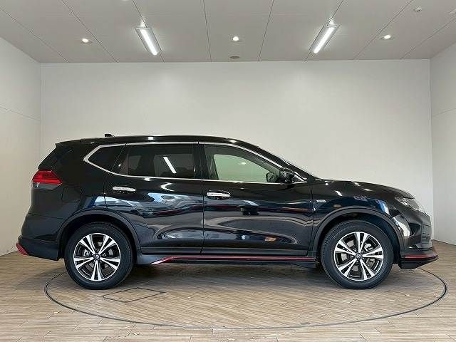 NISSAN X-TRAIL 2WD 2018 Image 31