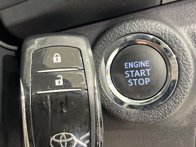 TOYOTA HILUX 4WD 2022 Image 31